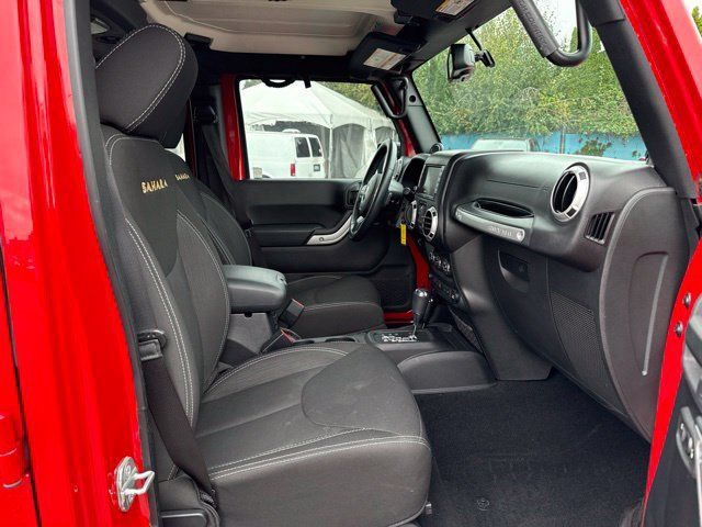 Used 2014 Jeep Wrangler Unlimited Sahara w/ Connectivity Group AWD/4WD image 9