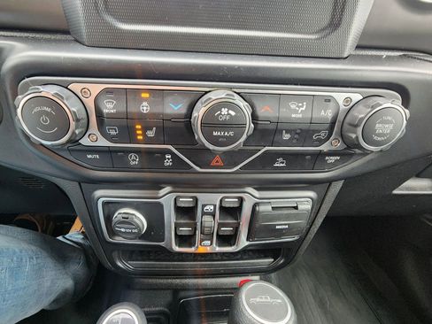 Used 2022 Jeep Gladiator Sport image 33