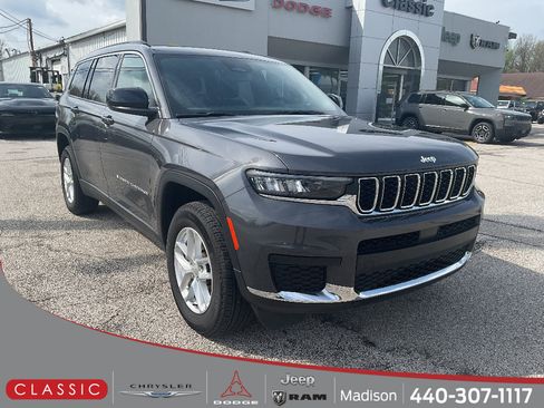 Used 2024 Jeep Grand Cherokee L Laredo w/ Luxury Tech Group I AWD/4WD image 1