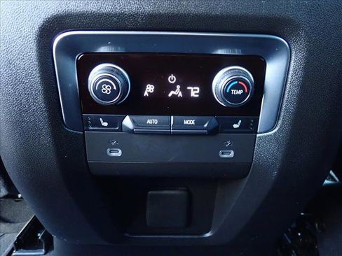 Used 2022 Chevrolet Tahoe High Country AWD/4WD image 11