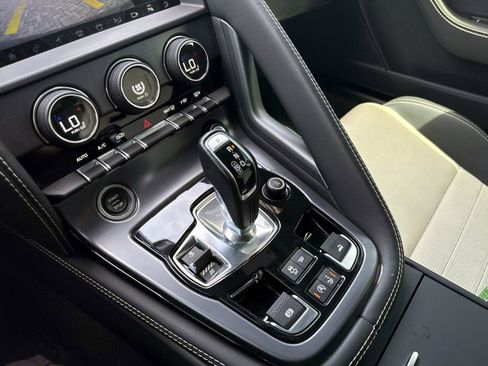 Used 2020 Jaguar F-TYPE R AWD/4WD image 26