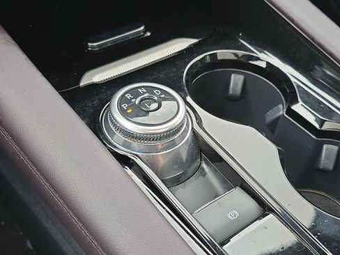 Used 2025 Ford Explorer Platinum w/ LUX Leather Package image 20