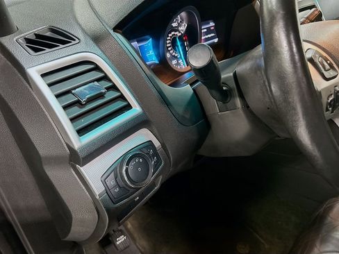 Used 2014 Ford Explorer XLT w/ Equipment Group 202A image 10