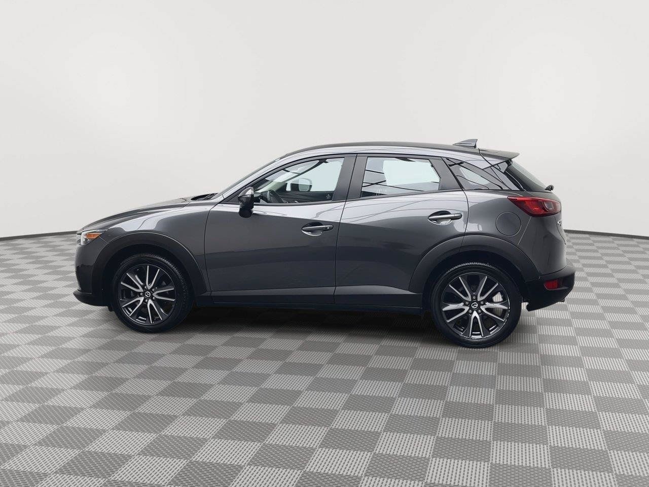 Used 2018 MAZDA CX-3 Touring w/ Preferred Equipment Package AWD/4WD image 31