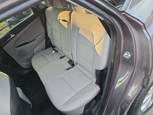Used 2020 Hyundai Tucson Value FWD image 15