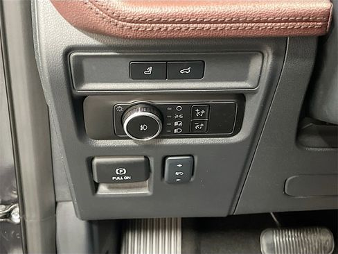 Used 2024 Ford Expedition Max Limited image 10