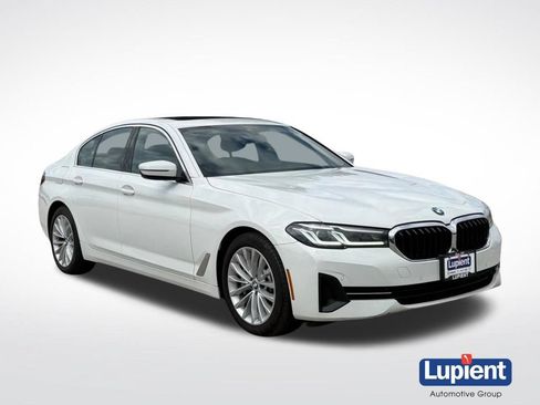 Used 2022 BMW 530i xDrive w/ Convenience Package AWD/4WD image 1