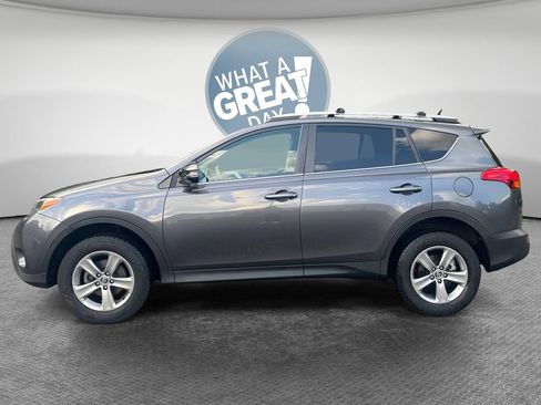 Used 2015 Toyota RAV4 XLE AWD/4WD image 7