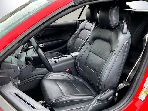 Used 2024 Ford Mustang Premium image 19