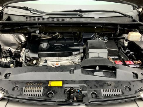 Used 2017 Toyota Highlander LE image 31