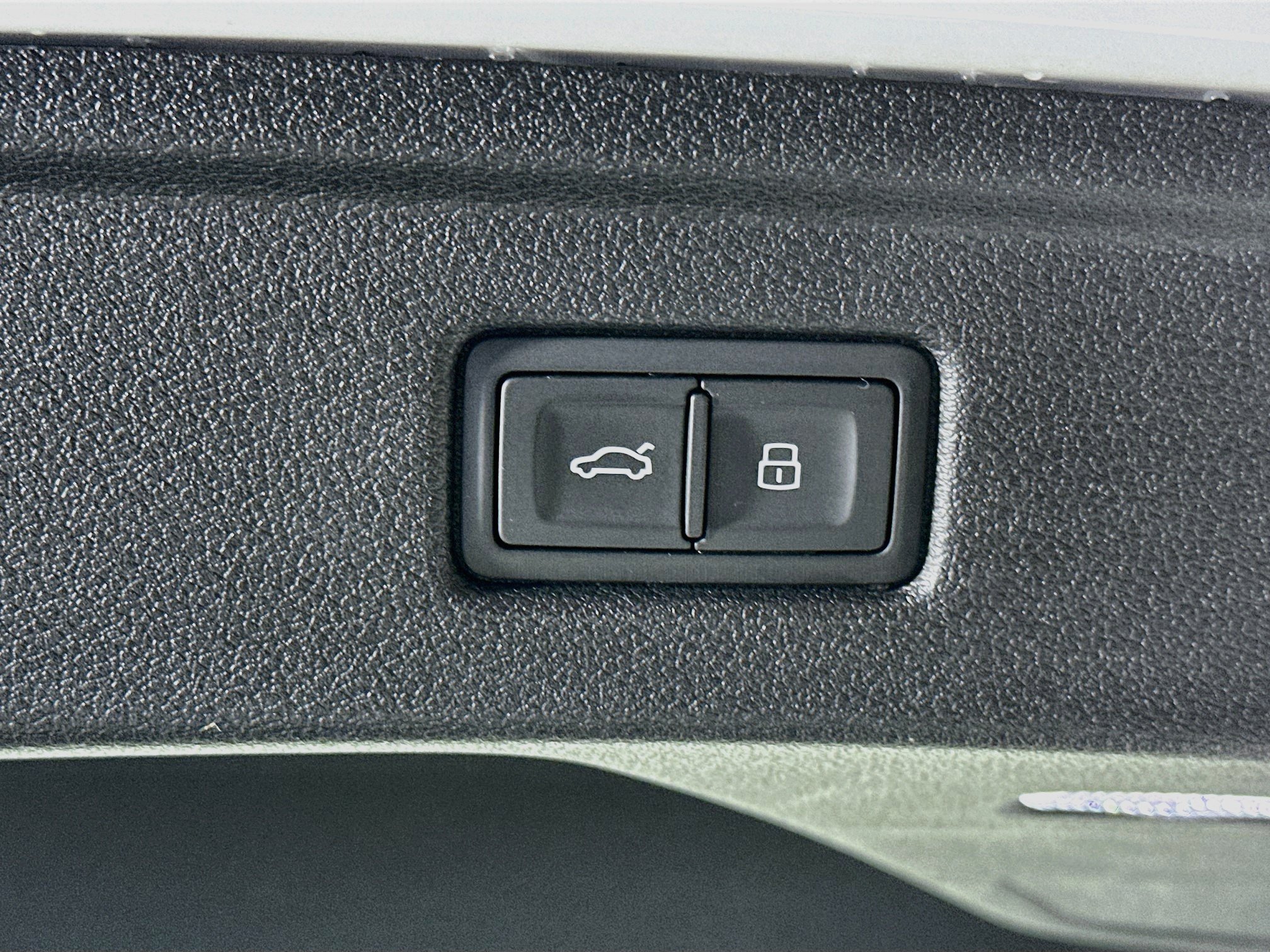 Used 2019 Audi A5 2.0T Premium Plus AWD/4WD image 31