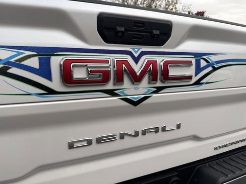 Used 2023 GMC Sierra 3500 Denali image 78