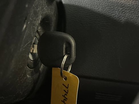 Used 2021 Toyota Corolla LE FWD image 25