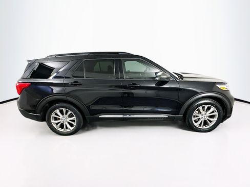 Used 2020 Ford Explorer XLT w/ Equipment Group 202A RWD image 10