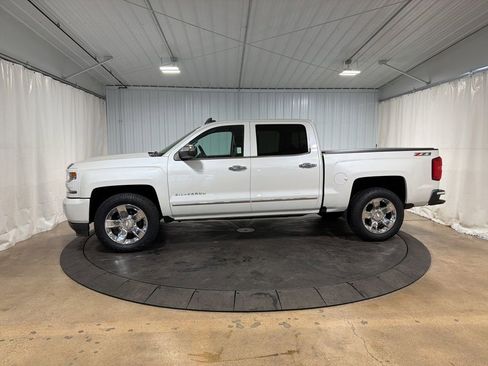 Used 2016 Chevrolet Silverado 1500 LTZ Z71 w/ LTZ Plus Package image 2