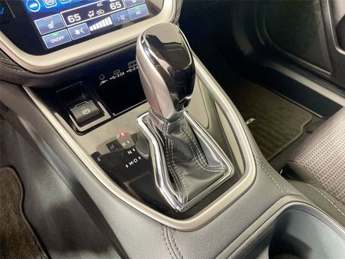 Used 2025 Subaru Outback Premium AWD/4WD image 15