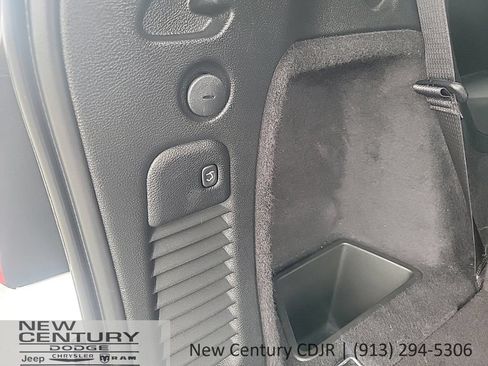 Used 2025 Dodge Durango GT AWD/4WD image 23