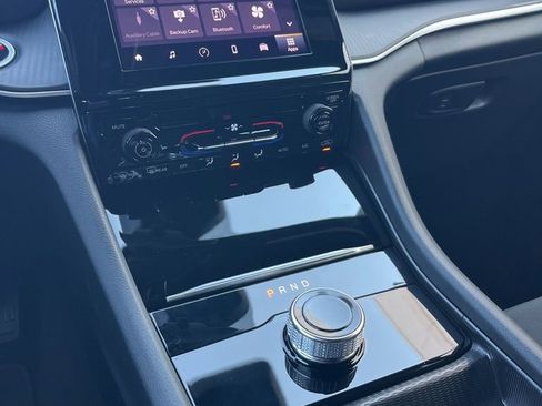 New 2025 Jeep Grand Cherokee L Laredo w/ Trailer Tow Package image 15