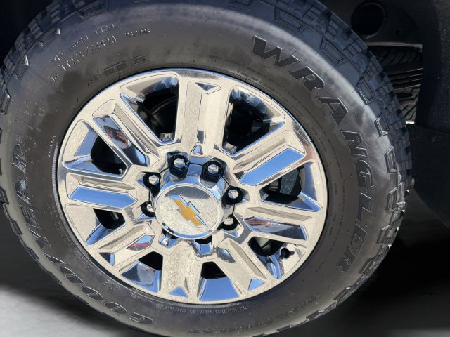 New 2026 Chevrolet Silverado 2500 High Country w/ High Country Premium Package AWD/4WD image 35