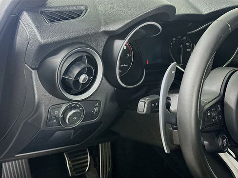 Used 2022 Alfa Romeo Stelvio Sprint image 17