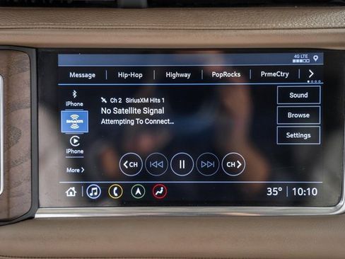 Used 2021 GMC Yukon XL Denali w/ Denali Premium Package image 27