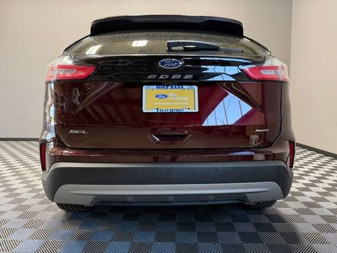 Used 2024 Ford Edge SEL w/ Convenience Package AWD/4WD image 9