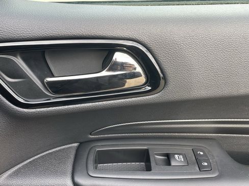 Used 2022 Dodge Durango GT image 15