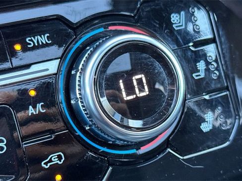 Used 2024 GMC Sierra 2500 Denali w/ Denali Reserve Package image 30