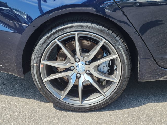 Used 2026 Genesis G70 2.5T RWD image 5