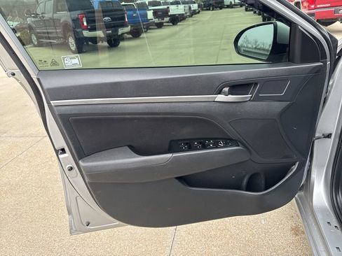 Used 2020 Hyundai Elantra SEL w/ Cargo Package (C1) image 19