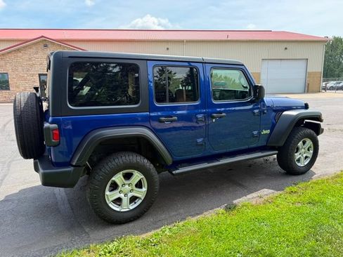 Used 2019 Jeep Wrangler Unlimited Sport S AWD/4WD image 3