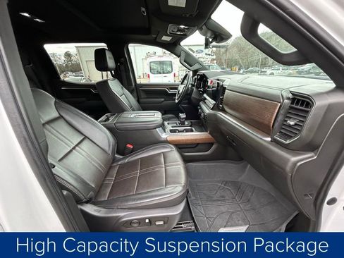 Used 2022 Chevrolet Silverado 1500 High Country w/ High Country Premium Package image 24