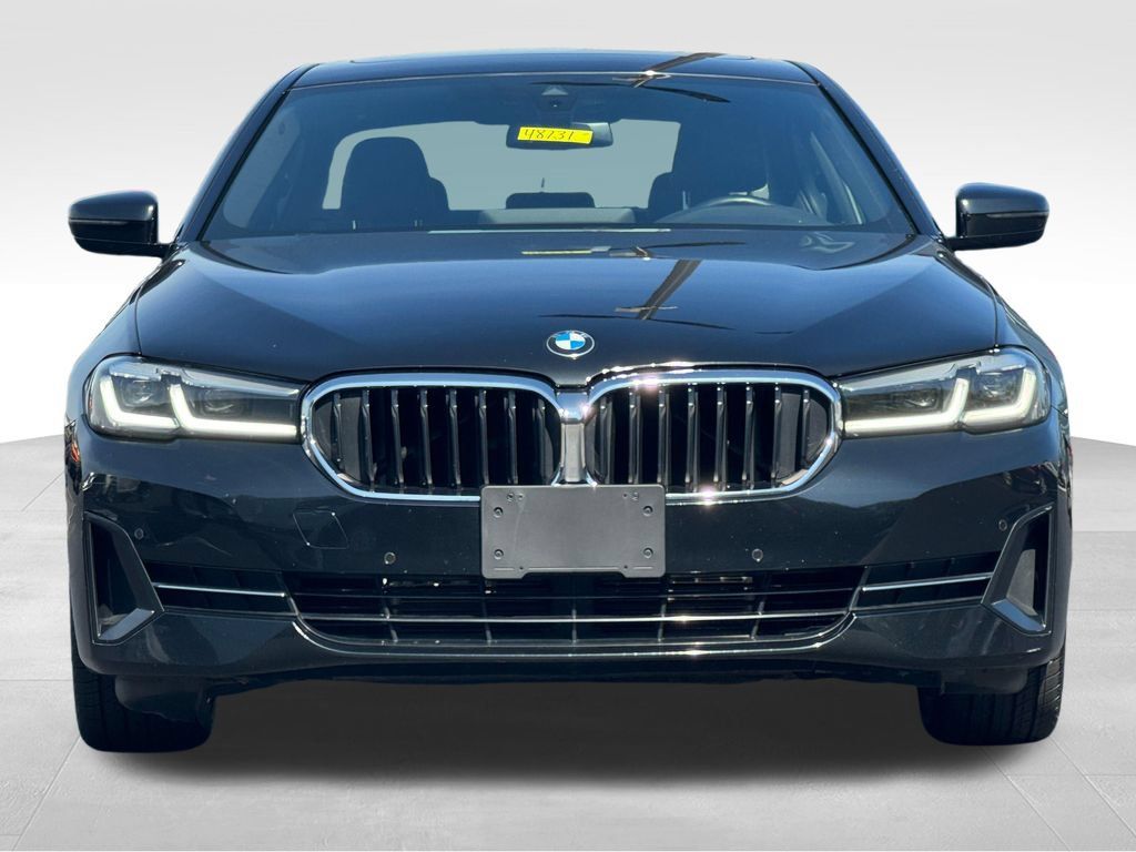 Used 2023 BMW 530i xDrive w/ Convenience Package AWD/4WD image 2