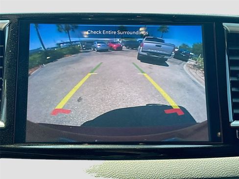 Used 2025 Chrysler Pacifica Select FWD image 13