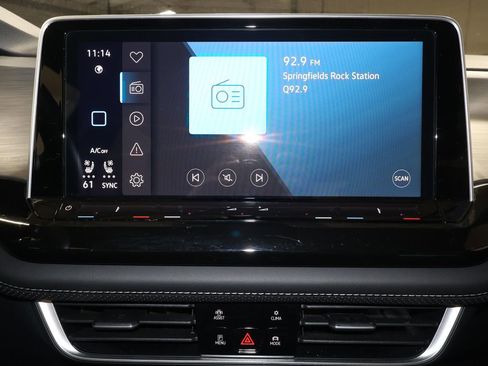 Used 2025 Volkswagen Atlas Cross Sport SE image 12