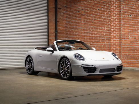 Used 2013 Porsche 911 Carrera S image 12