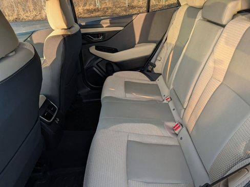 Certified 2025 Subaru Outback Premium w/ Popular Package #1A image 19