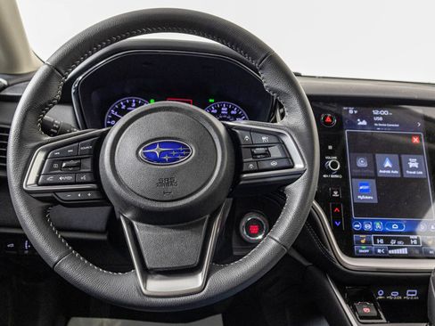 Used 2025 Subaru Outback Premium image 27