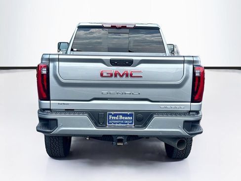 Used 2025 GMC Sierra 2500 Denali w/ Denali Reserve Package AWD/4WD image 6