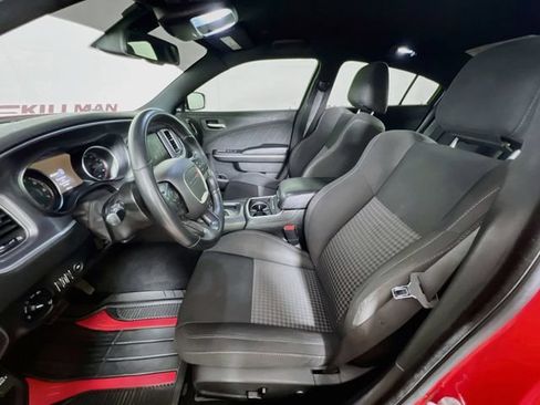 Used 2019 Dodge Charger R/T RWD image 10