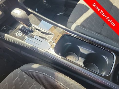 Used 2024 Nissan Kicks SV FWD image 15
