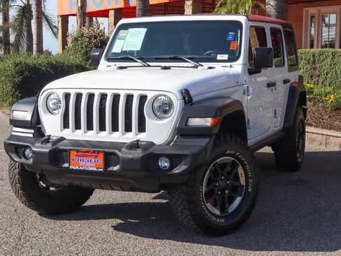 Used 2018 Jeep Wrangler Unlimited Sport AWD/4WD image 4