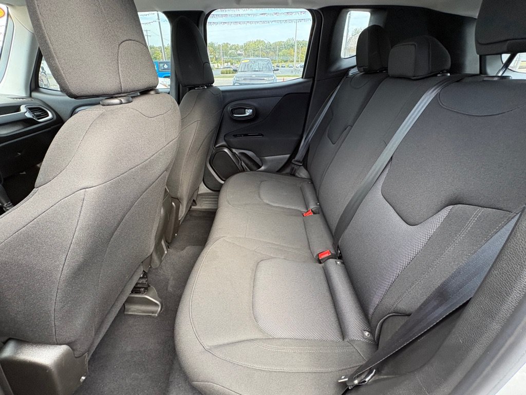 Used 2021 Jeep Renegade Sport FWD image 12