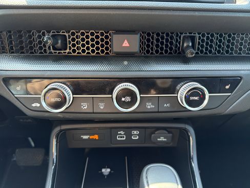 Certified 2025 Honda CR-V Sport-L image 32