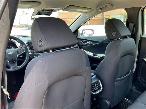 Used 2023 Chevrolet Malibu LT FWD image 11