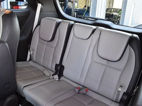 Used 2016 Kia Sedona SX Limited FWD image 7
