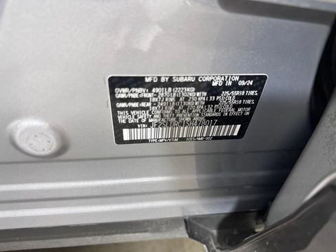 Used 2025 Subaru Forester Limited AWD/4WD image 34