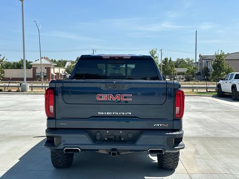 Used 2019 GMC Sierra 1500 AT4 w/ AT4 Premium Package AWD/4WD image 4