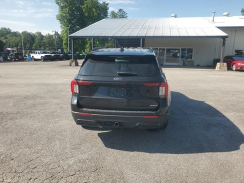 Used 2025 Ford Explorer ST-Line AWD/4WD image 8