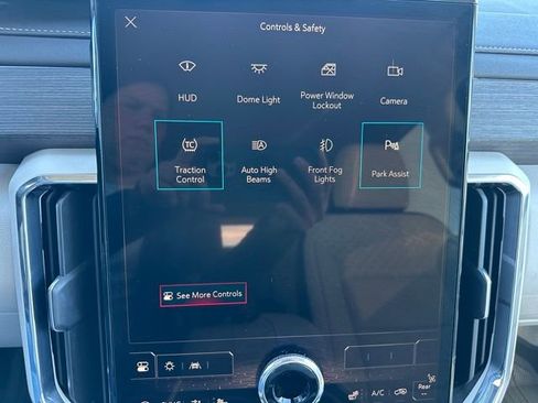 Used 2024 GMC Acadia Denali AWD/4WD image 24